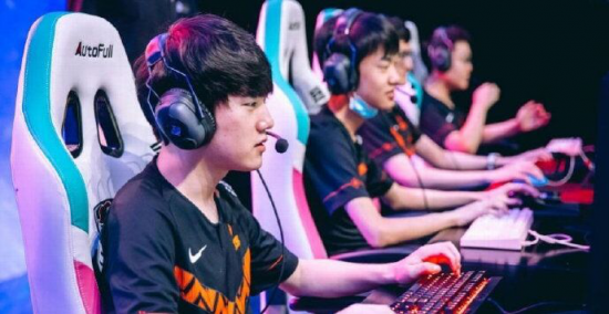 暴雪全家桶游戏缺席国服已超千天 玩家期待回归